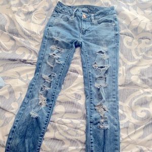 American eagle super stretch distressed jeans